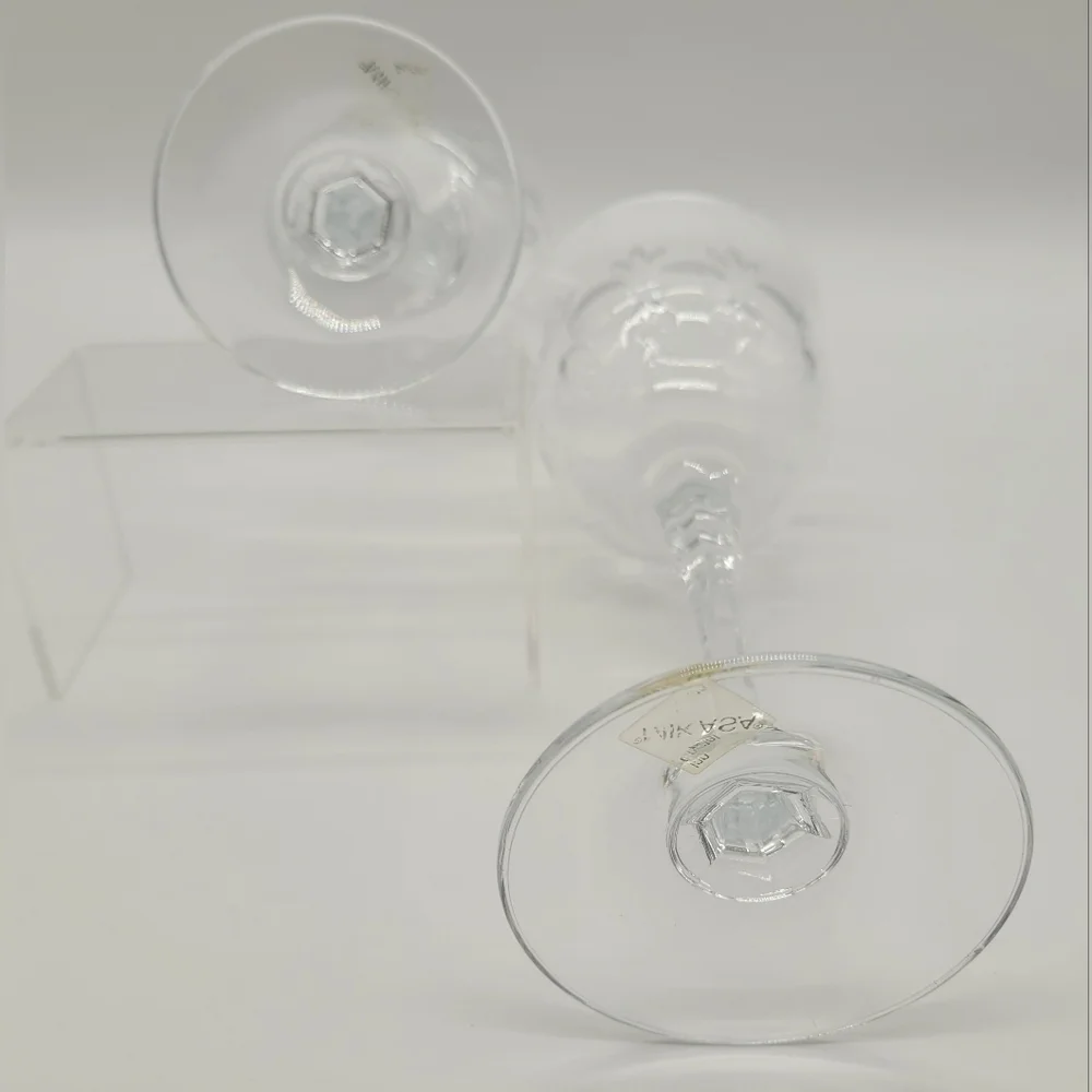 Mikasa Austria Inn Crystal Wine Glasses 8 1/4 set of 2​​​